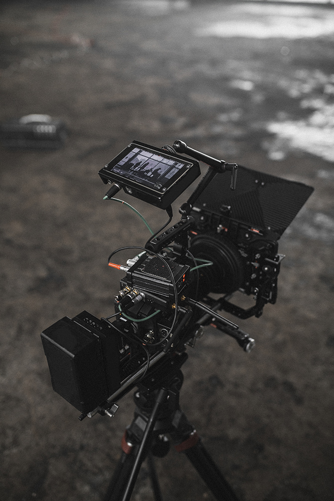 álbum debut Acres Lonely World